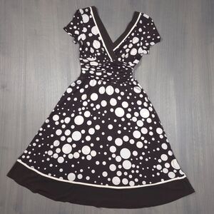 Sandra Darren Dress Women's 6 Brown Cream Polka Dot V-Neck Fit